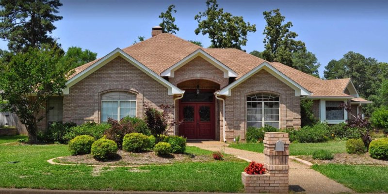 Light colored roof house in East Texas